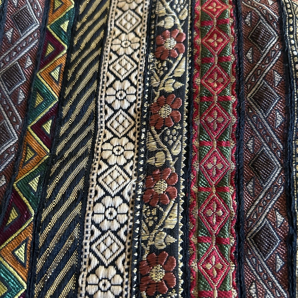 Vintage AGAPO Collection multi-pattern striped ve… - image 6